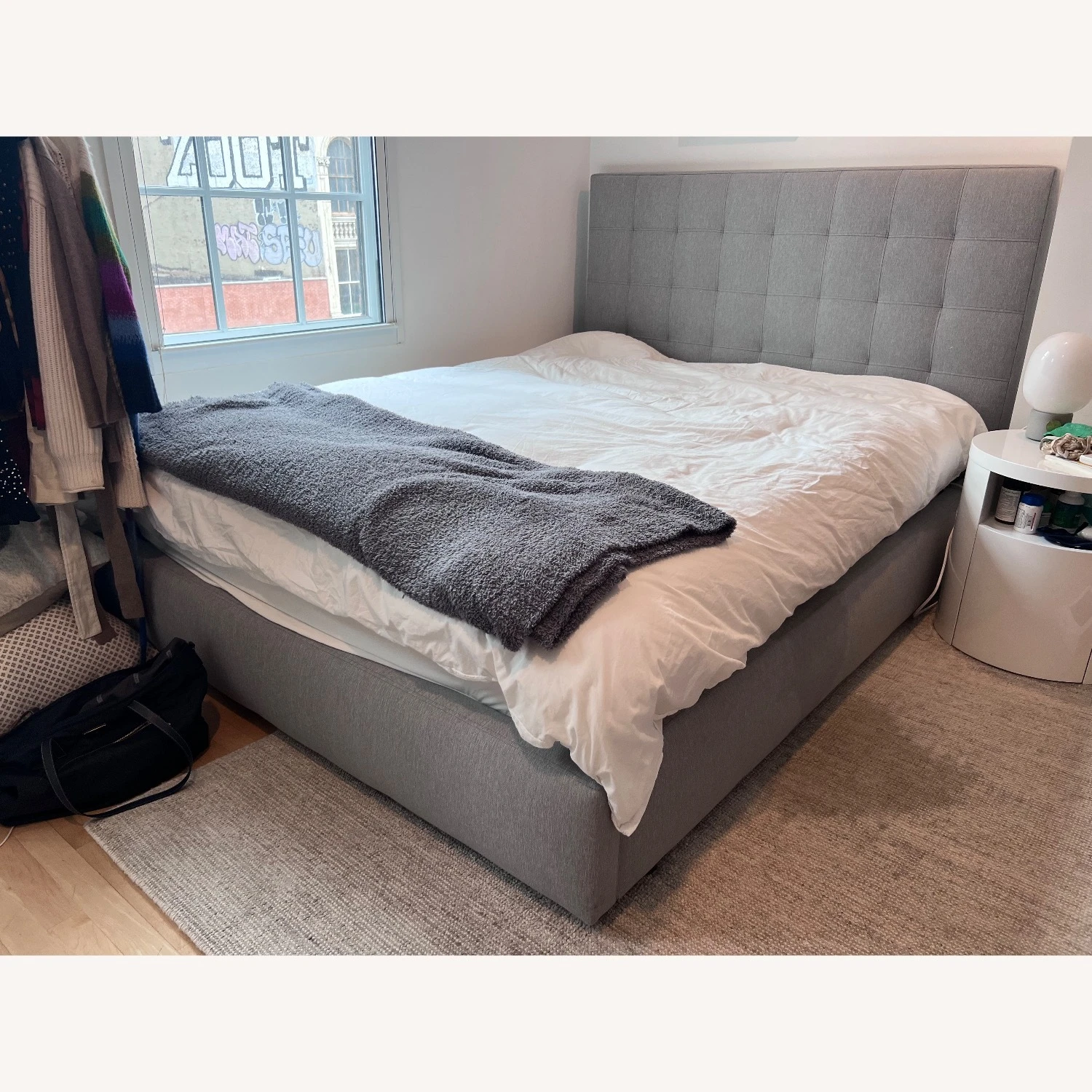 Room & Board Avery Queen Bedframe - Image 4