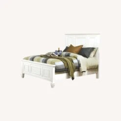 Other Cottage-Style Queen Bed In White Finish