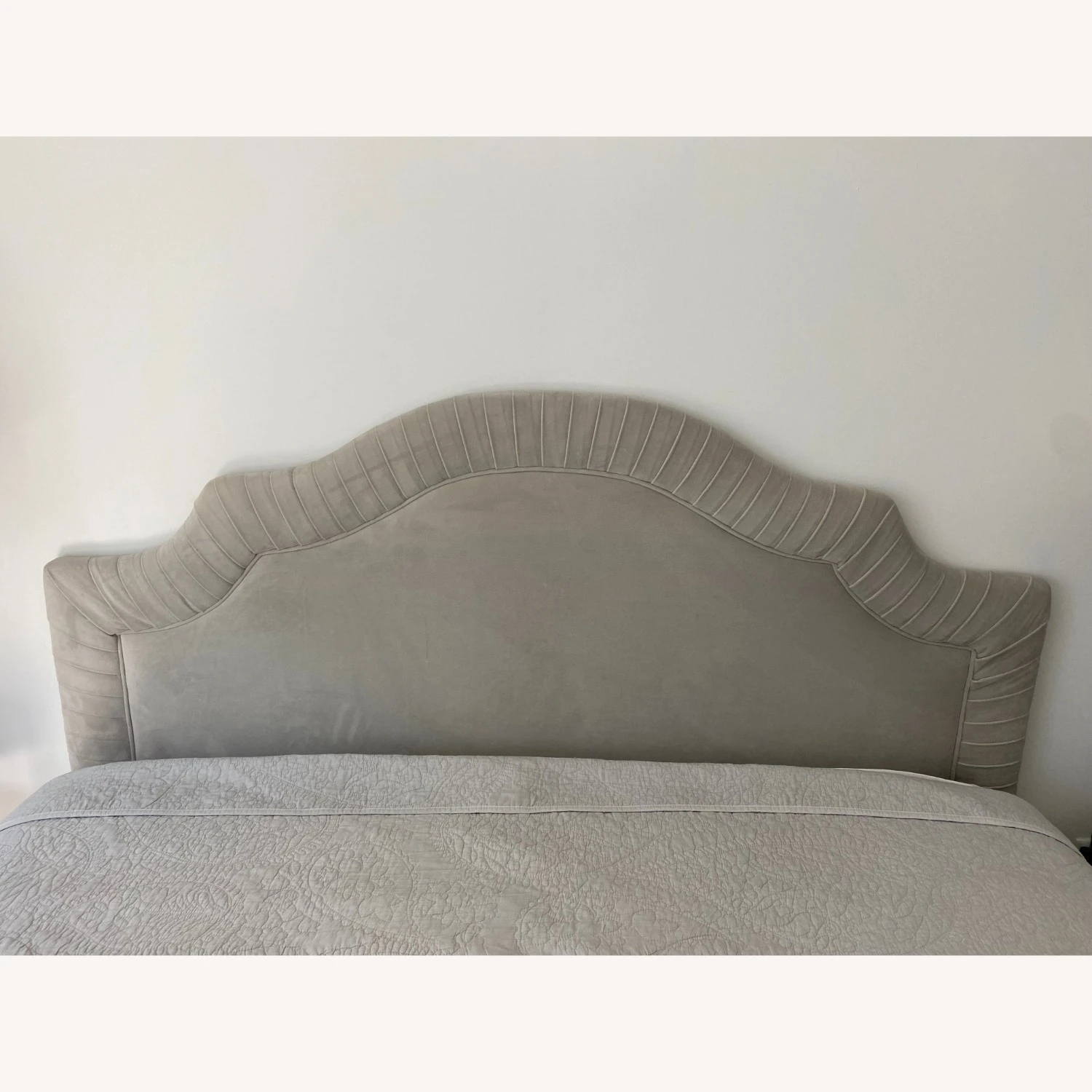 Other Dark Grey Velvet Headboard For A Queen Bed - Image 5