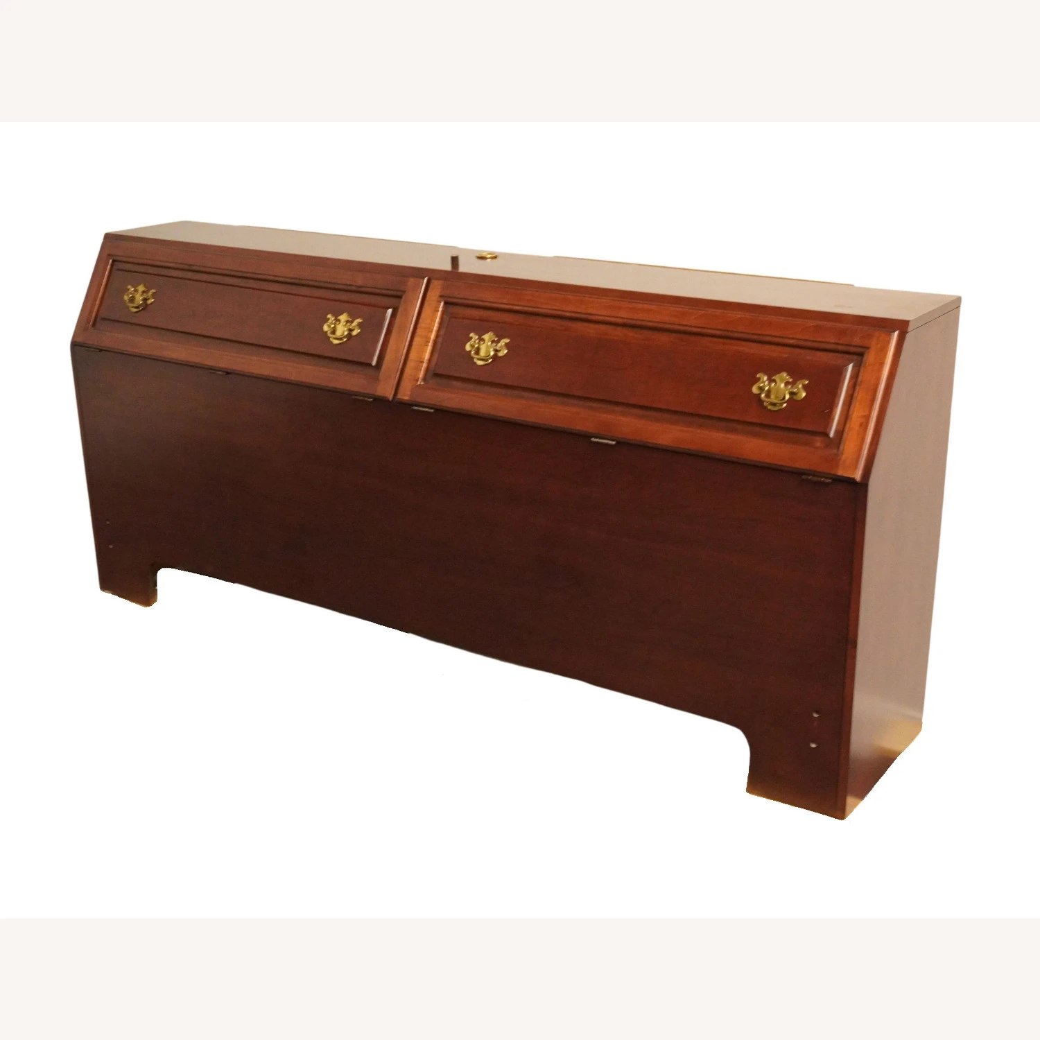 Thomasville Winston Court King Storage Headboard - Image 9