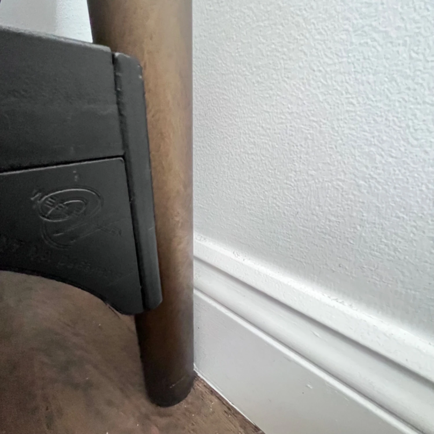 Wesley Allen Romantic Style Bed Frame - Image 9