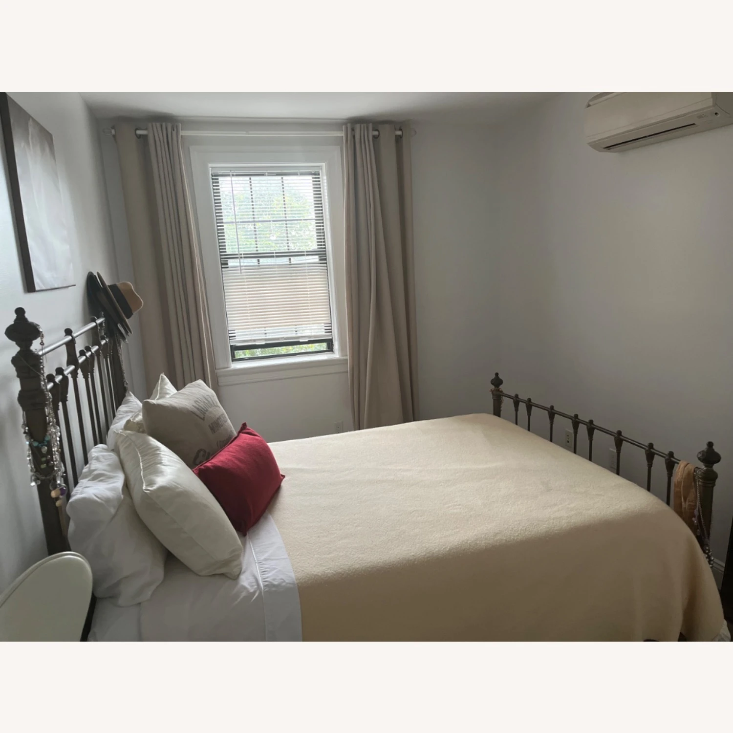 Wesley Allen Romantic Style Bed Frame - Image 10