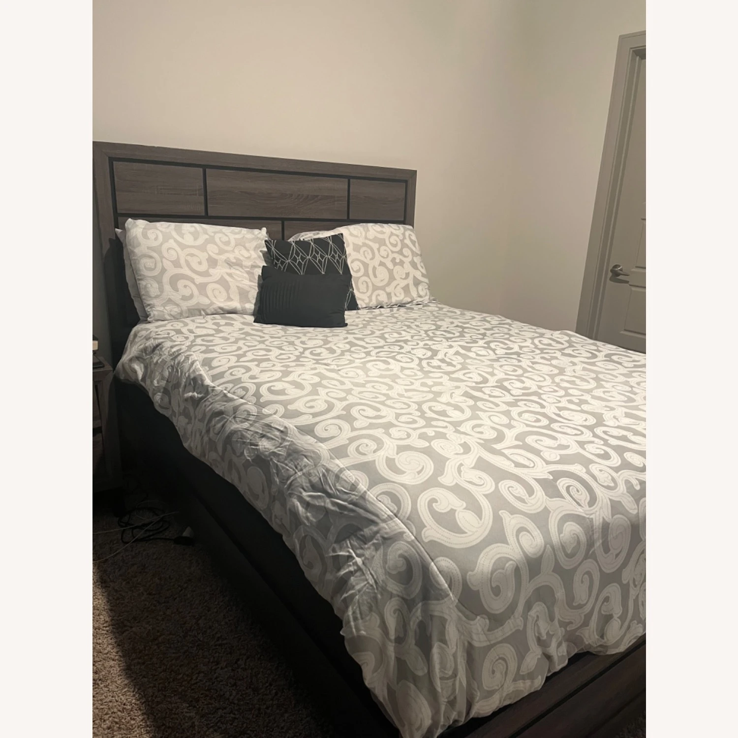 Davi Panel Bed - Image 2