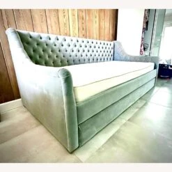 Restoration Hardware Devyn Tufted Daybed With Trundle