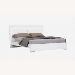 Other King Bed In Wooden Platform White Lacquer Finish