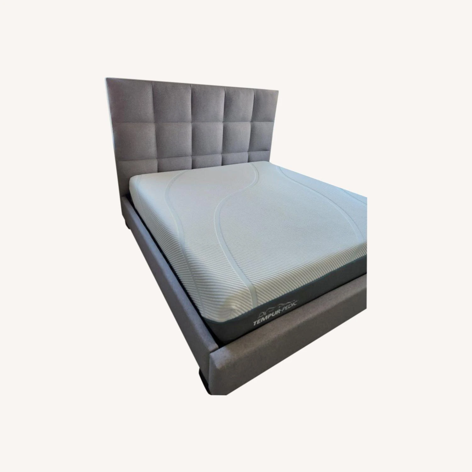 Living Spaces King Size Bed - Image 2