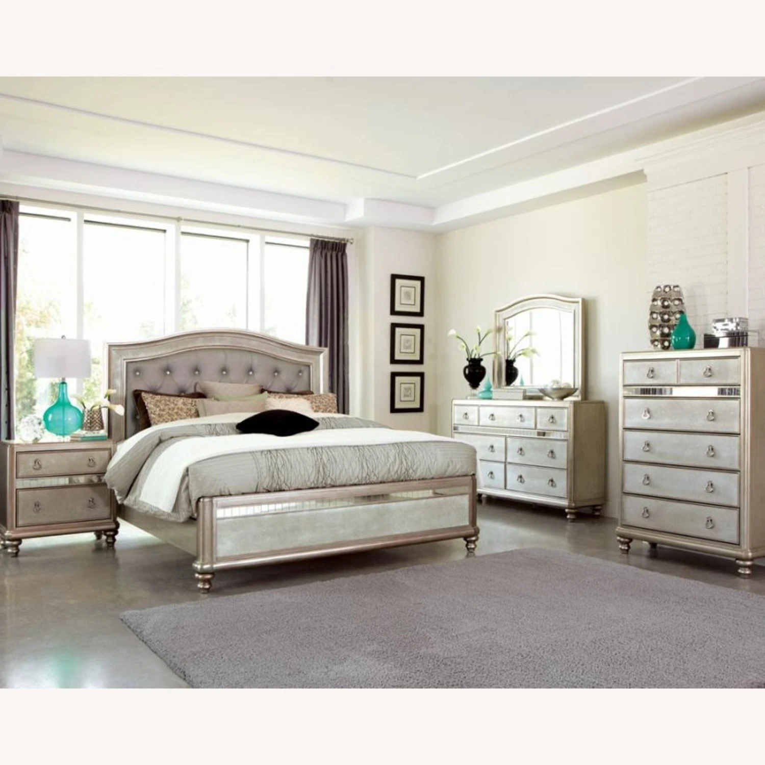 Other King Bed In Platinum Metallic Finish