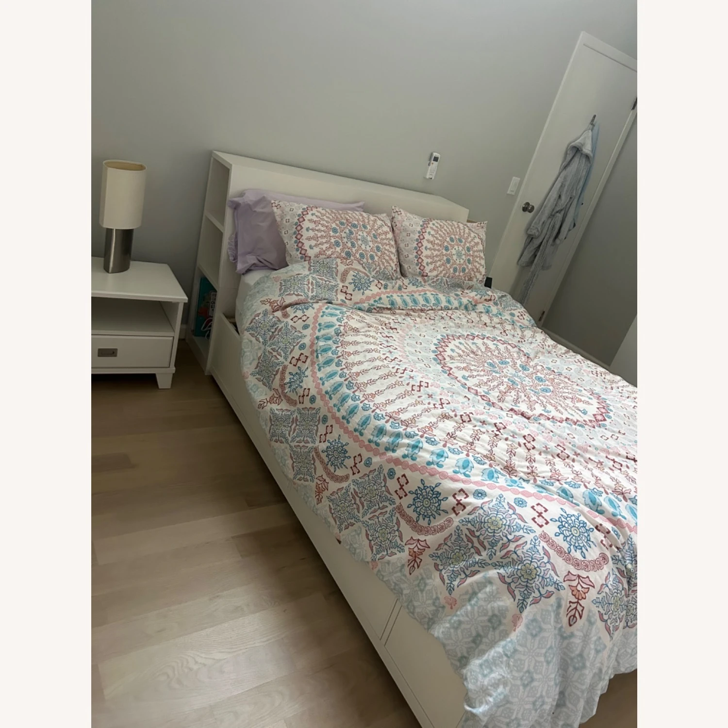 Findley Storage Bed White Full