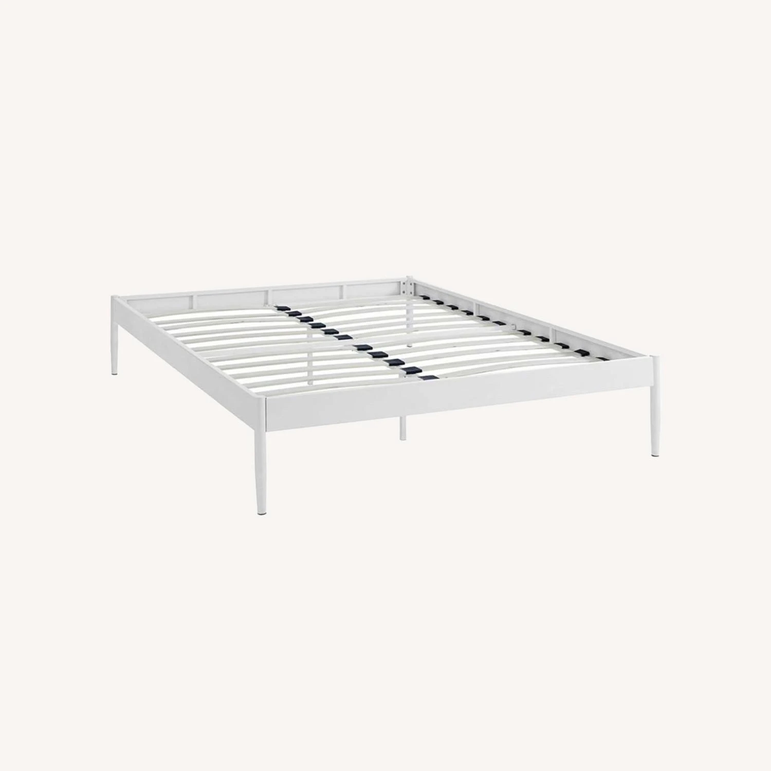 Other Full Bed In White Frame W/ Tapered Dowel Legs - Image 5