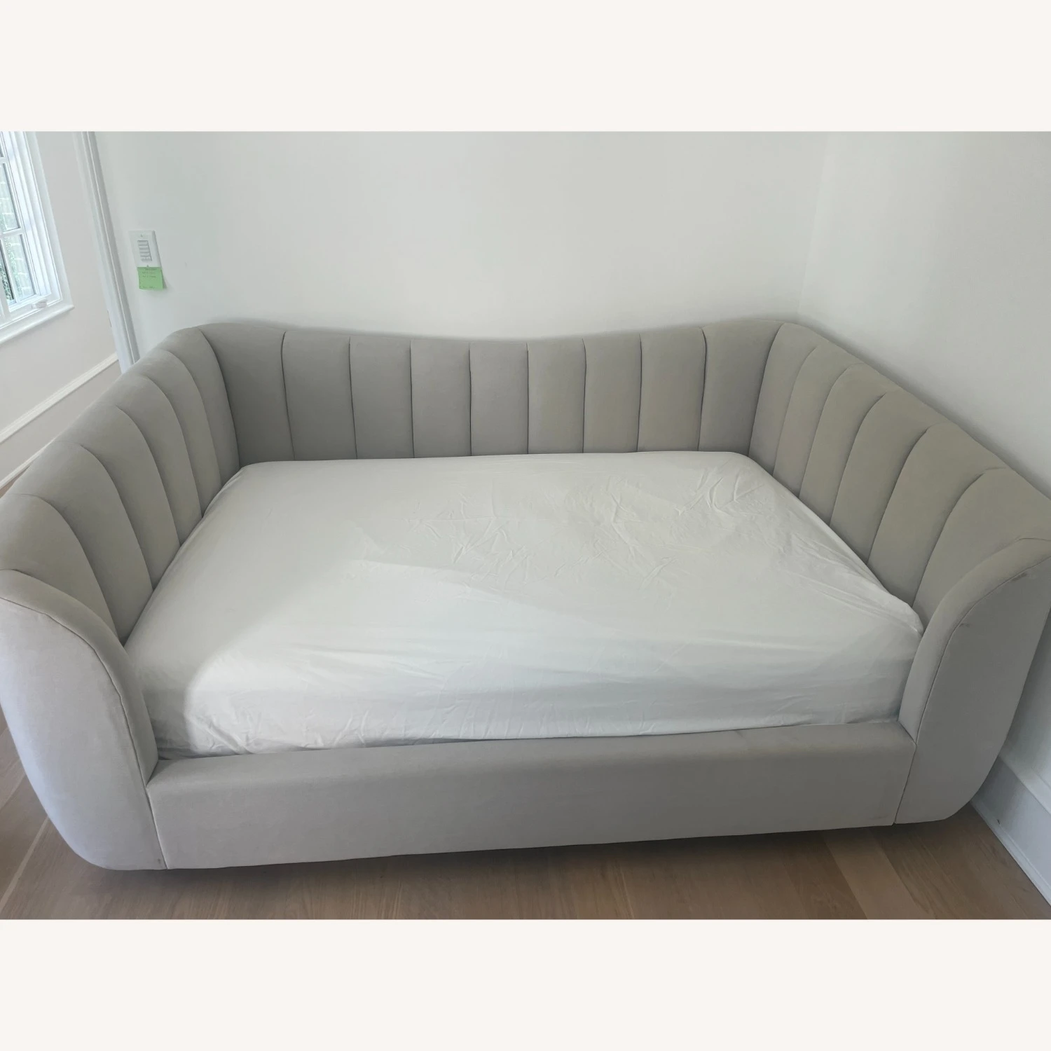 RH Valentina Upholstered Full Size Day Bed - Image 3