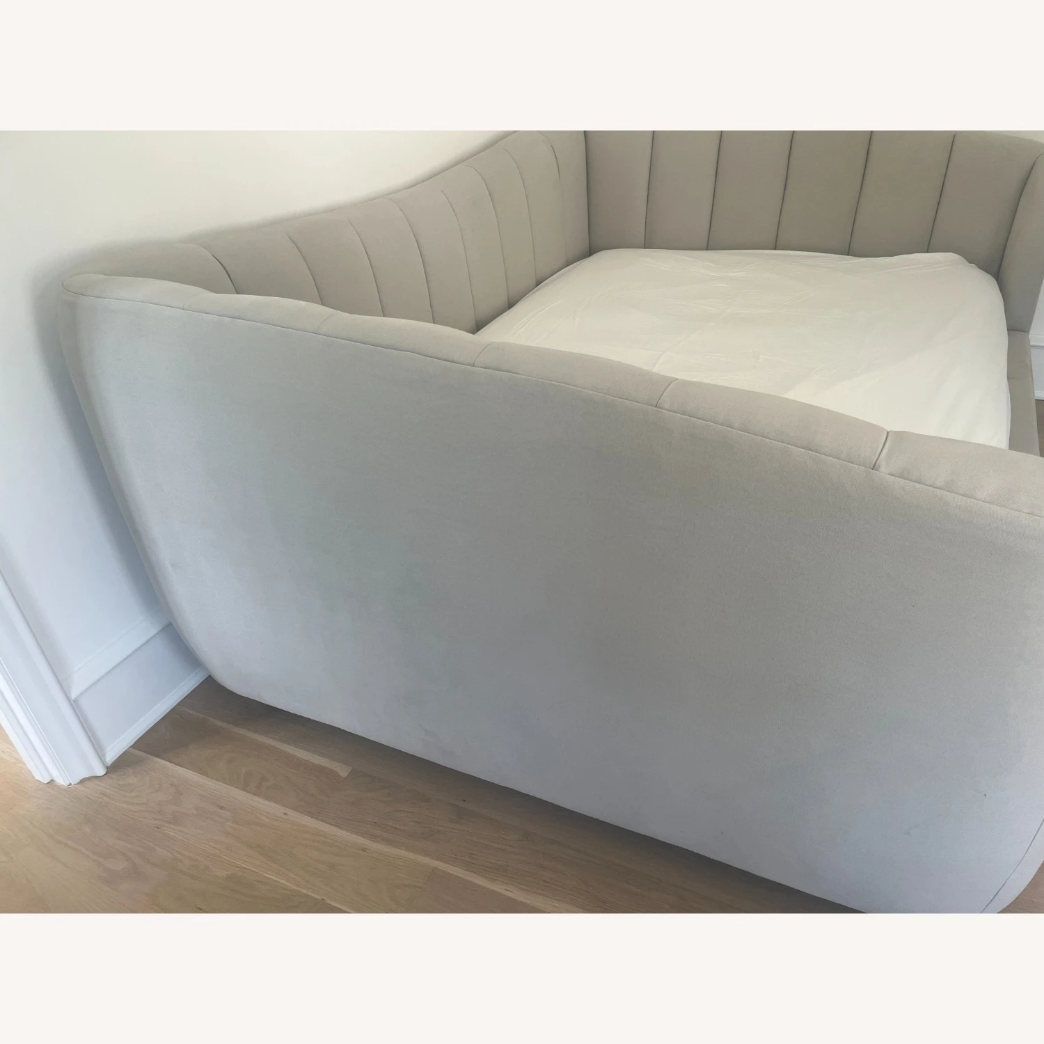 RH Valentina Upholstered Full Size Day Bed - Image 4