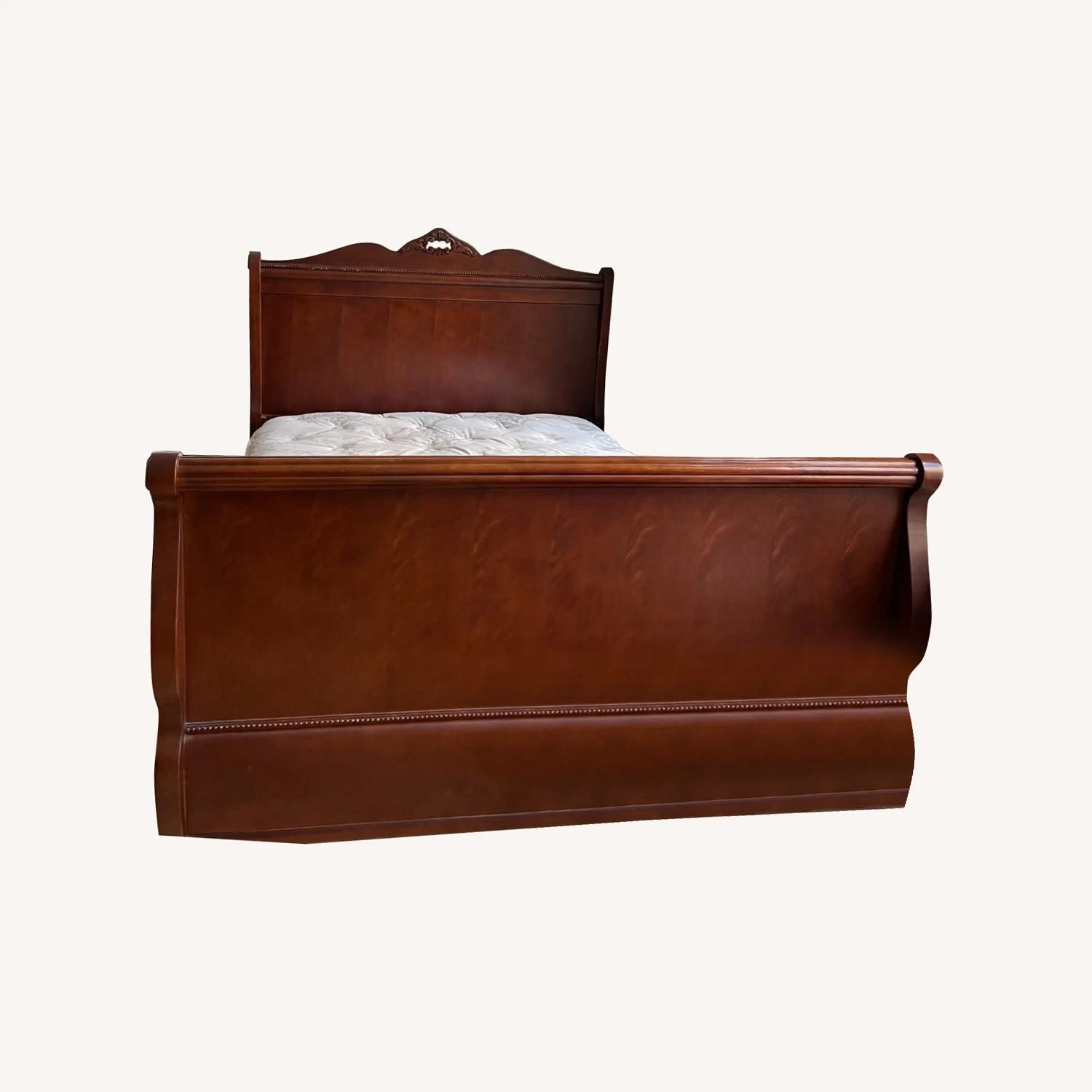 Stanley Furniture Sleigh Bed - Image 2