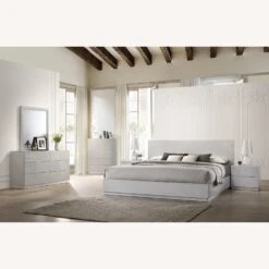 Other Full Platform Bed In Grey Lacquered Finish
