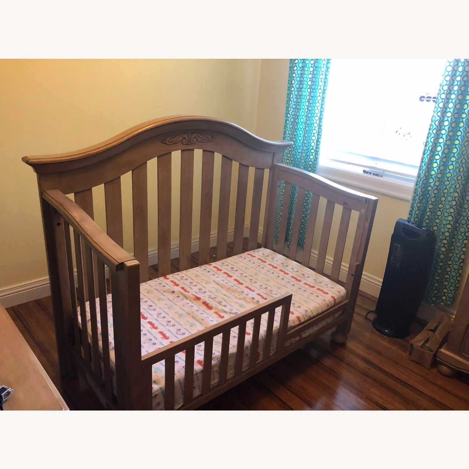 Convertible Crib To Toddler Bed To Full Bbed - Image 6
