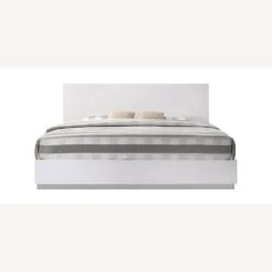 Other Modern Twin Bed In White Lacquered Finish