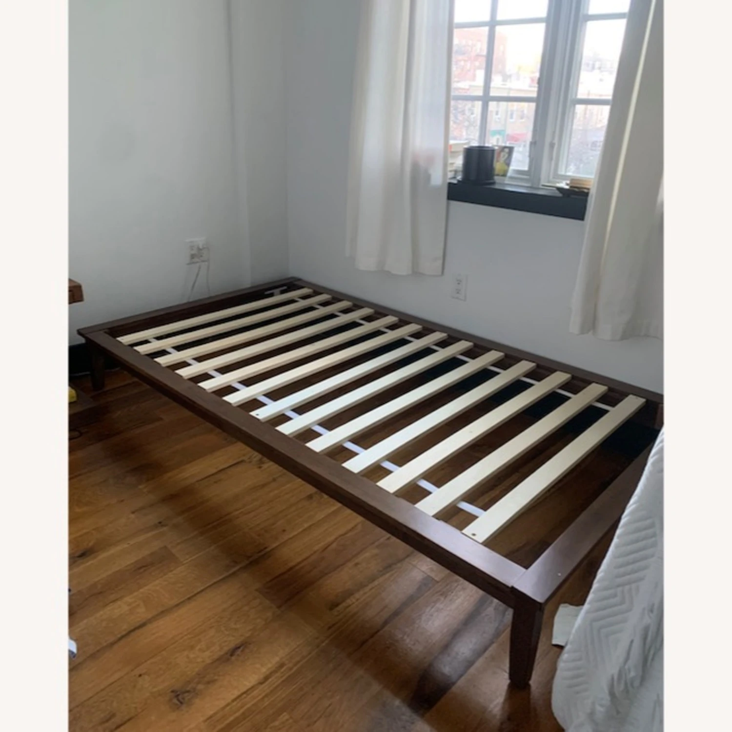 Yoko Platform Twin Bedframe - Image 4